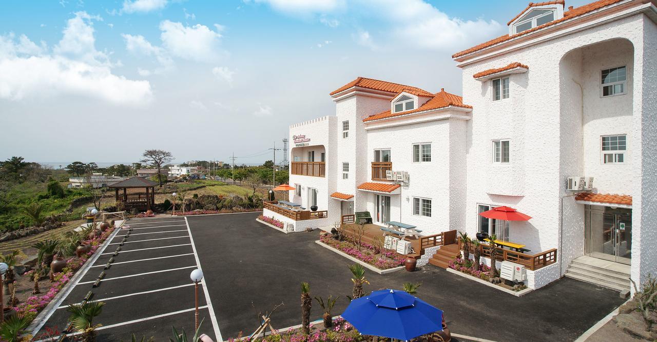 Lapaloma Pension Jeju Buitenkant foto